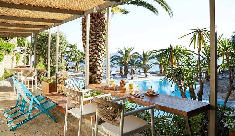 Eagles Villas-Armyra Pool Bar interior_18051